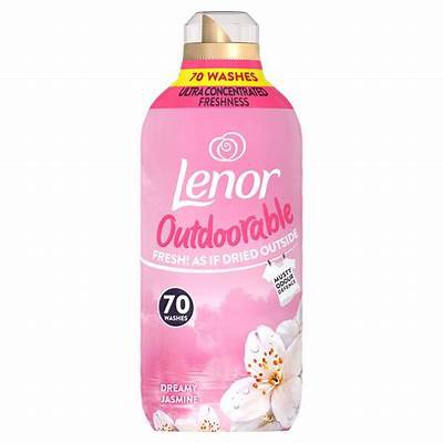 LENOR DREAMY JASMINE liquid wash
